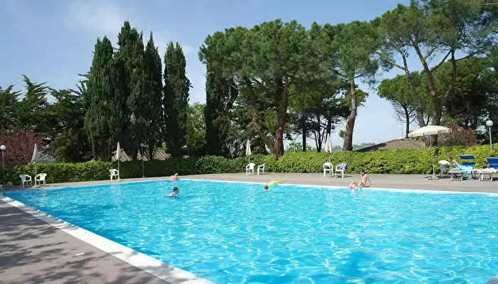 Camping Mar Y Sierra.