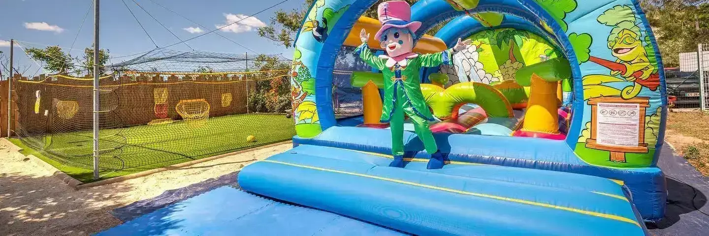 Parco giochi Camping Mas De Mourgues