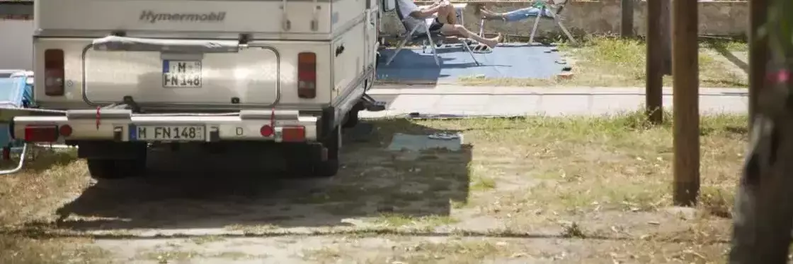 Lakóautó-pálya Camping Mirage