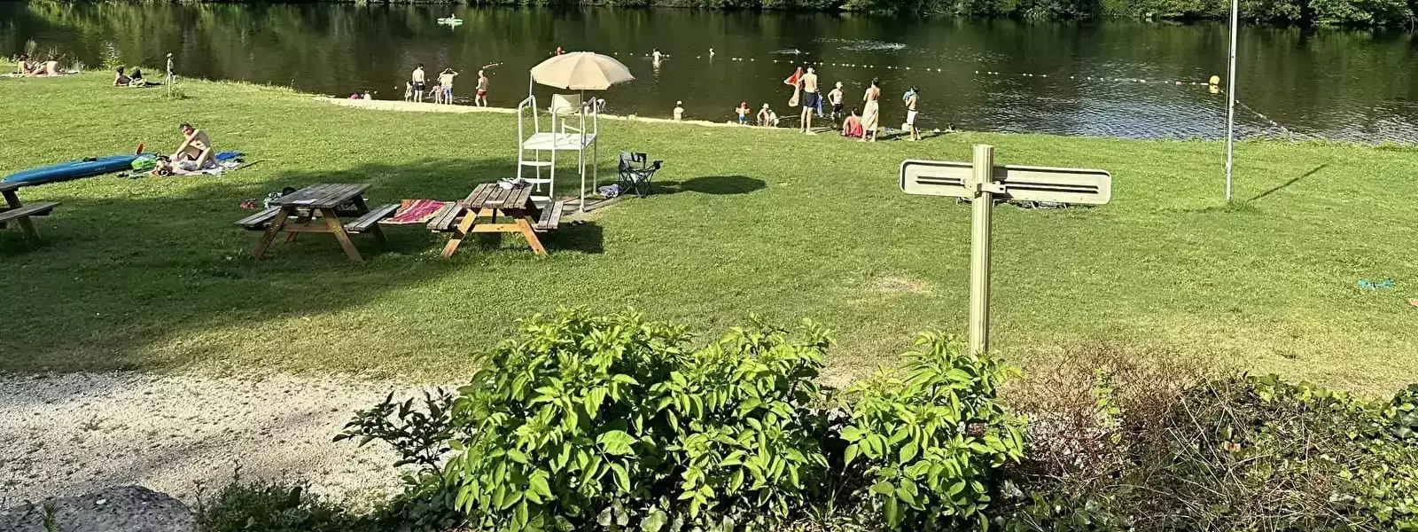 Nuotare nel lago o nello stagno Camping Paradis de la Plage