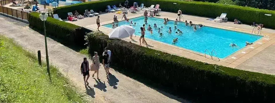 Piscina Camping Paradis la Gineste