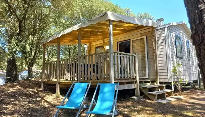 Camping Parfums d'Eté.