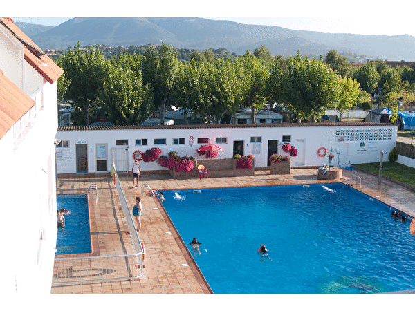 Camping Playa América In Nigrán Spain Jetcamp Com