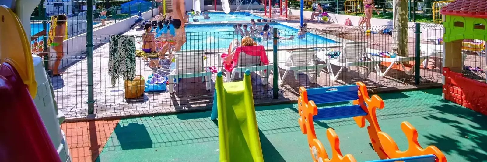 Zwembad Camping Playa Canelas