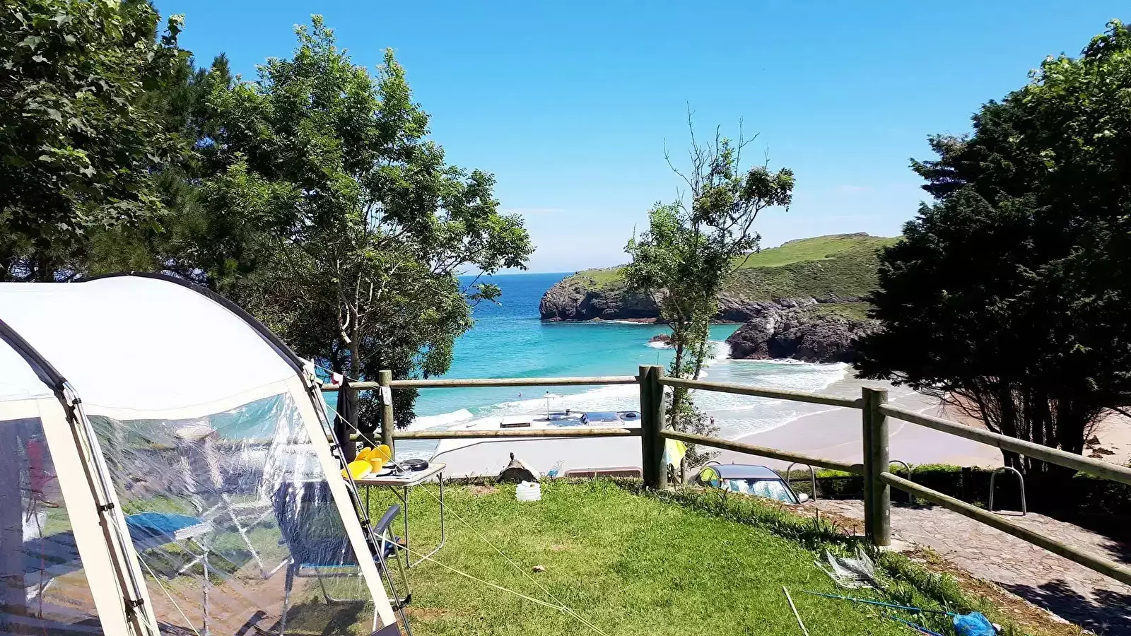 Pláž Camping Playa de Troenzo