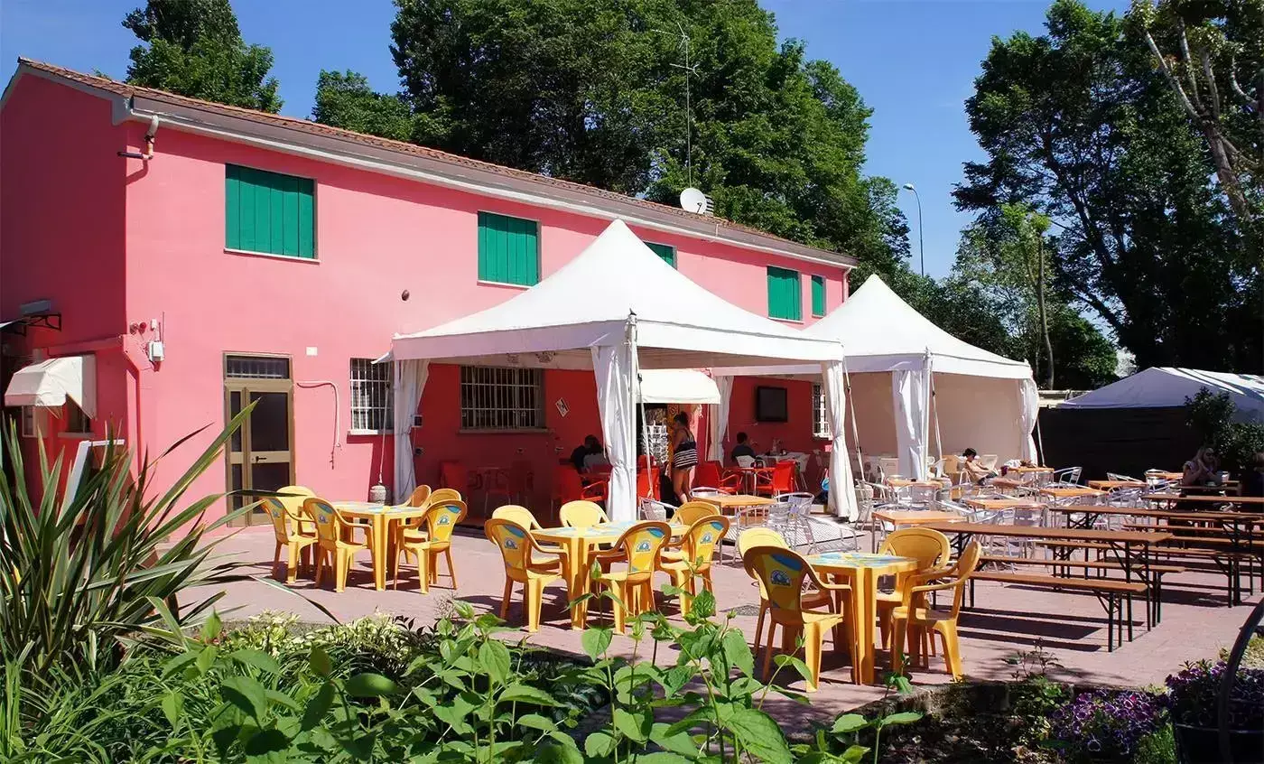 Kawiarnia-Restauracja-Bar Camping Rialto