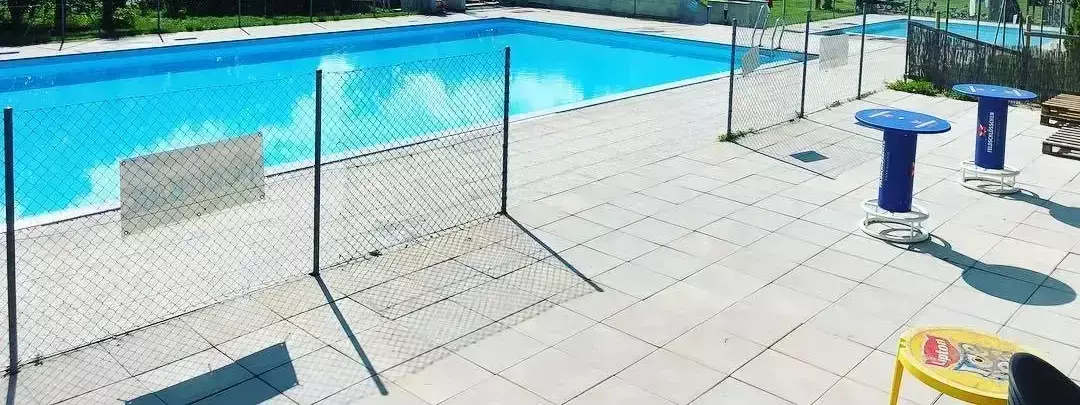 Schwimmbad Camping Riarena