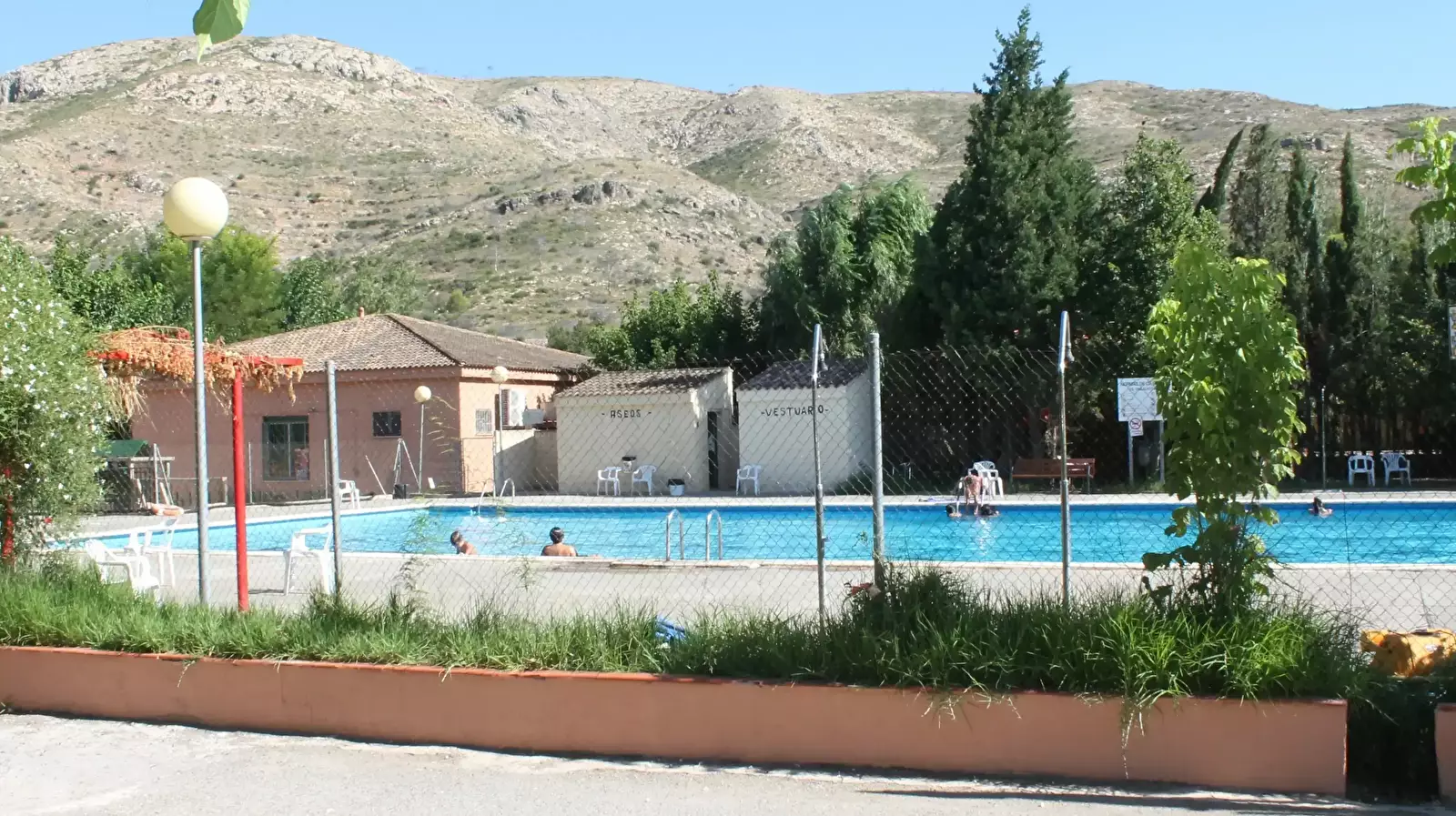 Plavecký bazén Camping Río Turia Bugarra