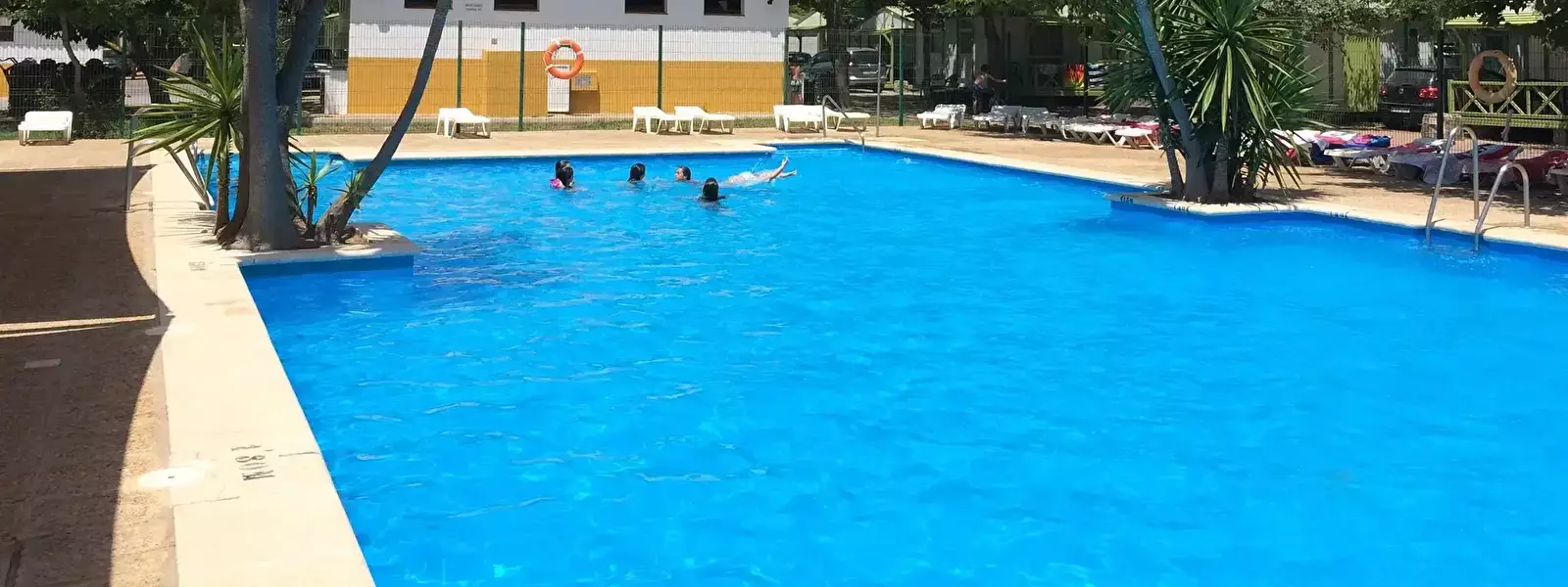 Zwembad Camping Roche