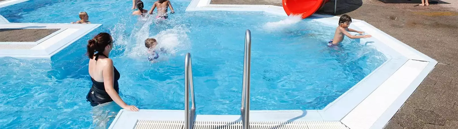 Piscina Camping Rondeweibos - Molecaten