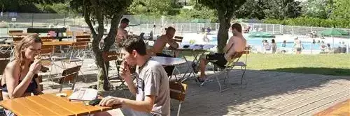 Camping Royat - Huttopia
