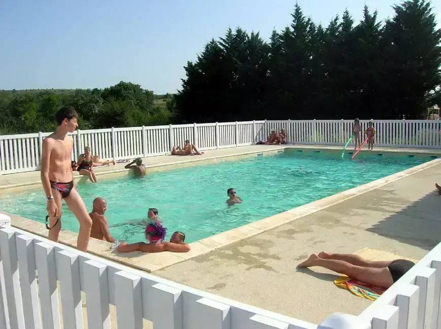 Schwimmbad Camping Saint-Maurice-d'Ardèche - Gcu