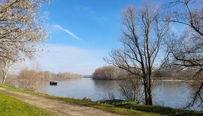 Camping Saint-Satur Les Portes De Sancerre