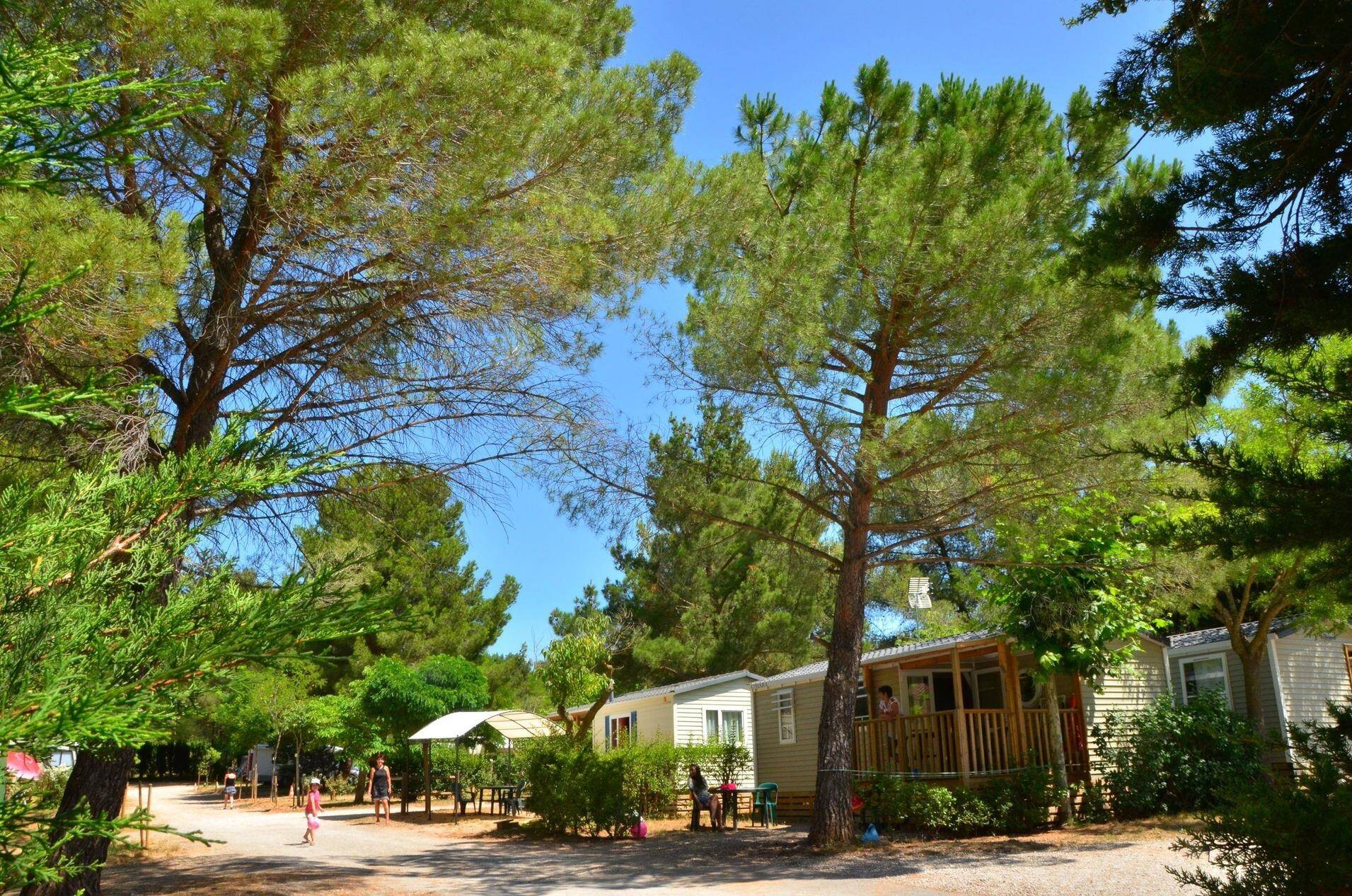 Camping Sainte Victoire, Beaurecueil, France (2024)