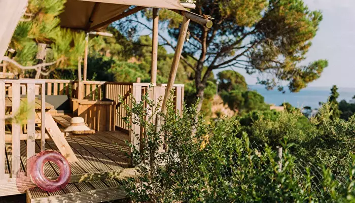 Camping Sènia Cala Canyelles.