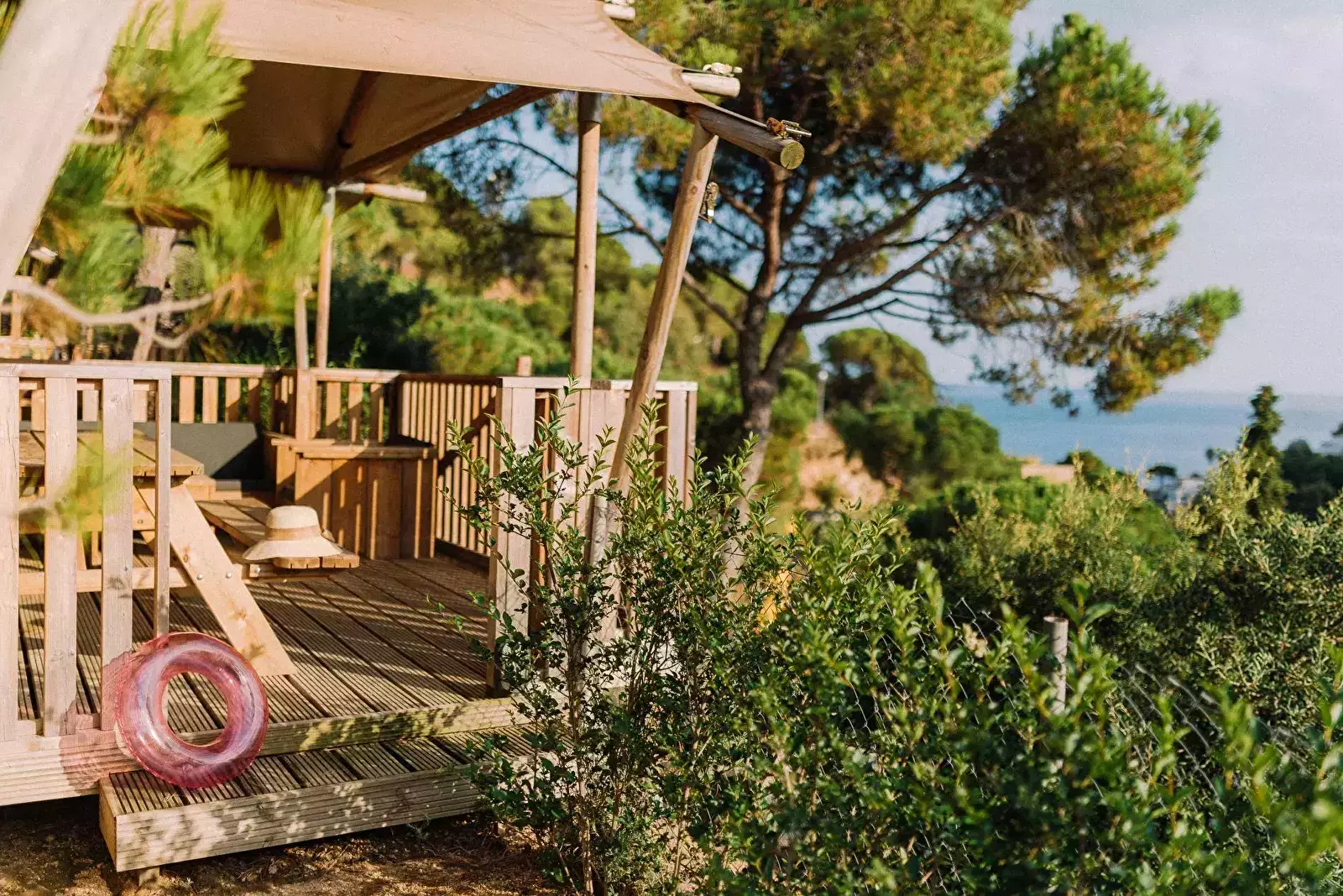 Glamping Camping Sènia Cala Canyelles