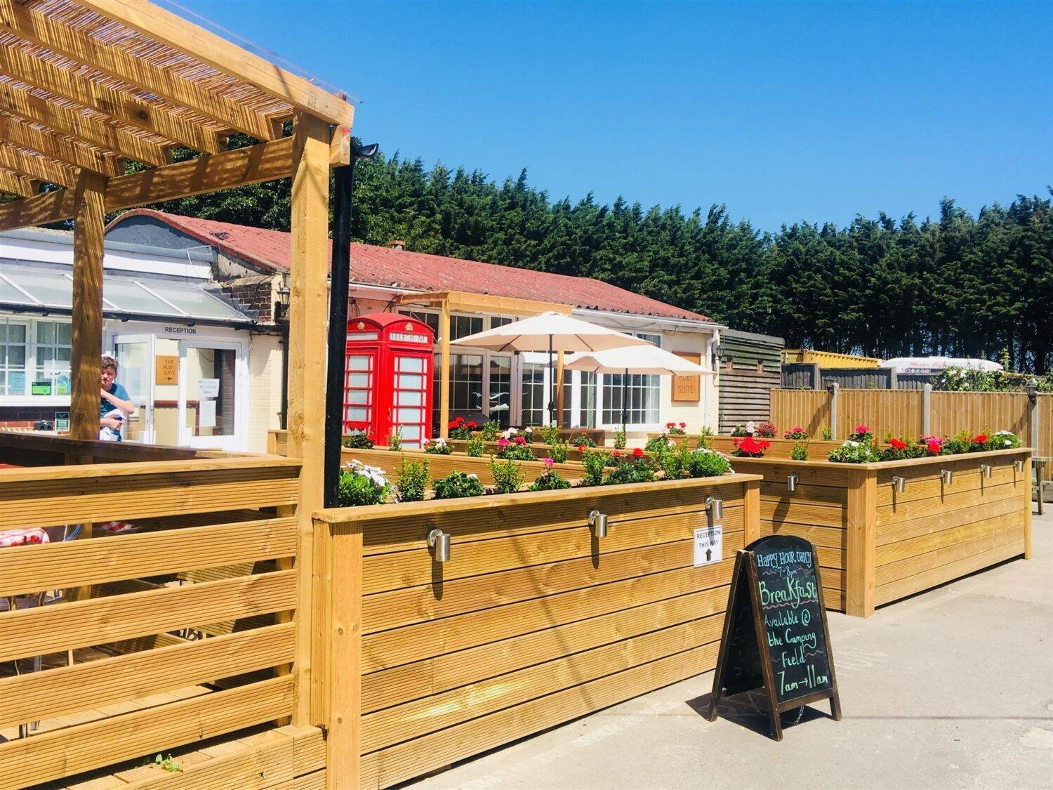 Camping Sutton Vale Country Park in Dover, UK (2024) | JetCamp.com