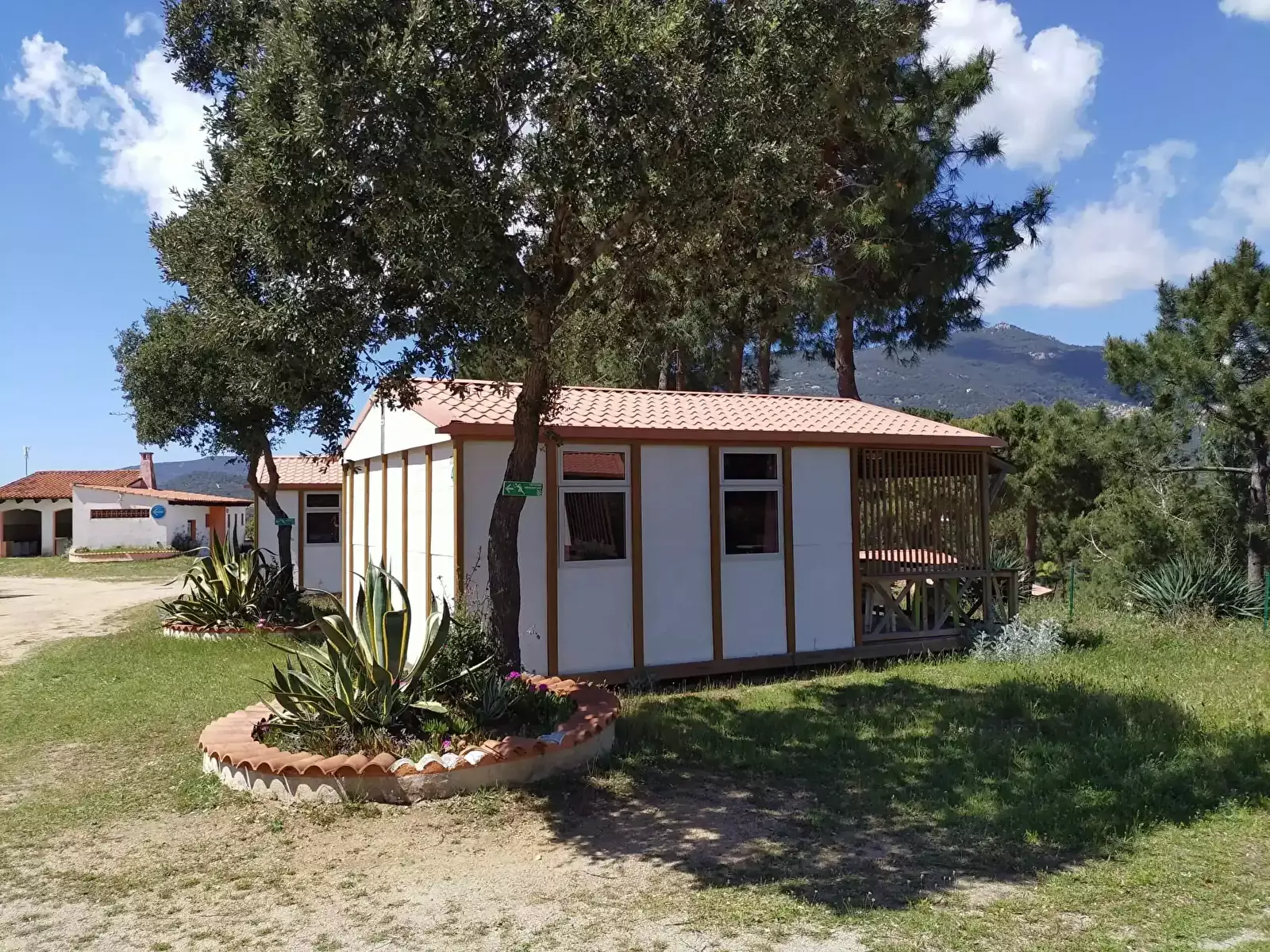 Hütte Camping Tikiti