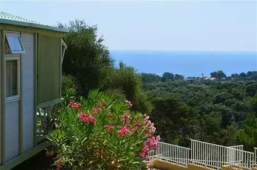 Hytte-Bungalow Camping U Libecciu
