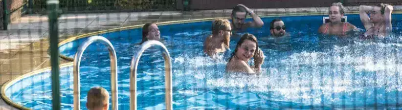 Piscina Camping Um Bierg