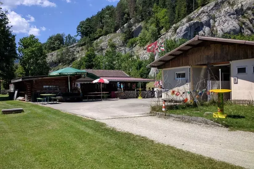 Beliggenhed Camping Val de Travers
