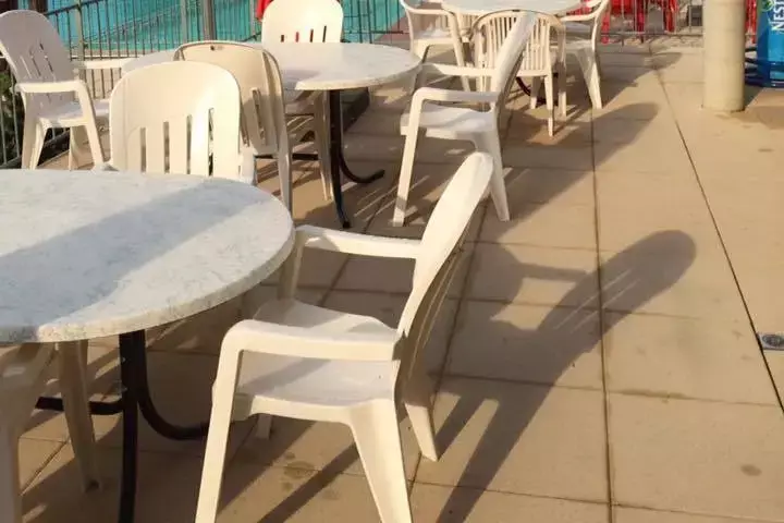 Cafe-Bar-Restaurant Camping Val de Travers
