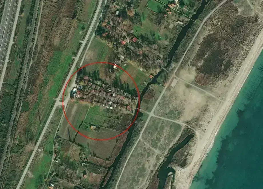 Overview Camping Variko Beach