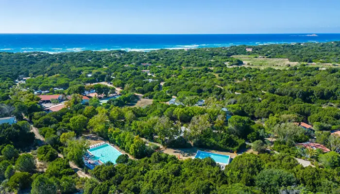 Camping Village Baia Paradiso.