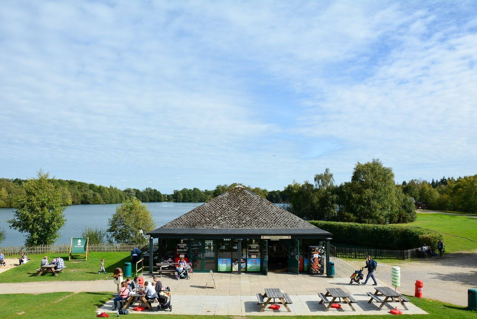 Camping Wellington Country Park in Reading, UK Camping Wellington Country Park in Reading, UK