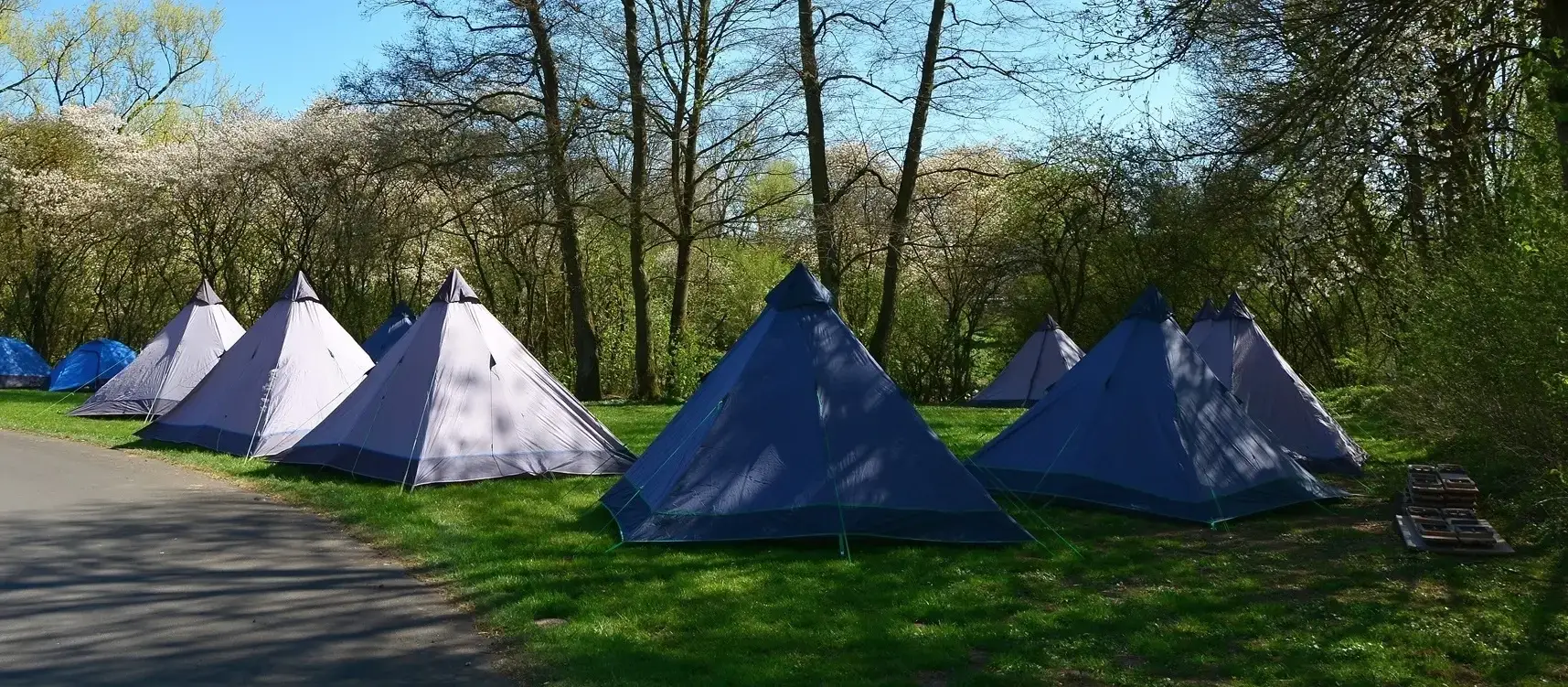 camping knock Knock Knock Camping & Glamping Game Pad  Seirer's Clothing