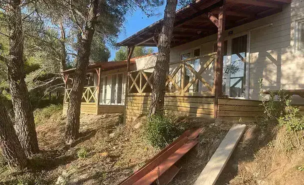 Chalet-Bungalow-Huisje Camping Y Bungalow Siurana