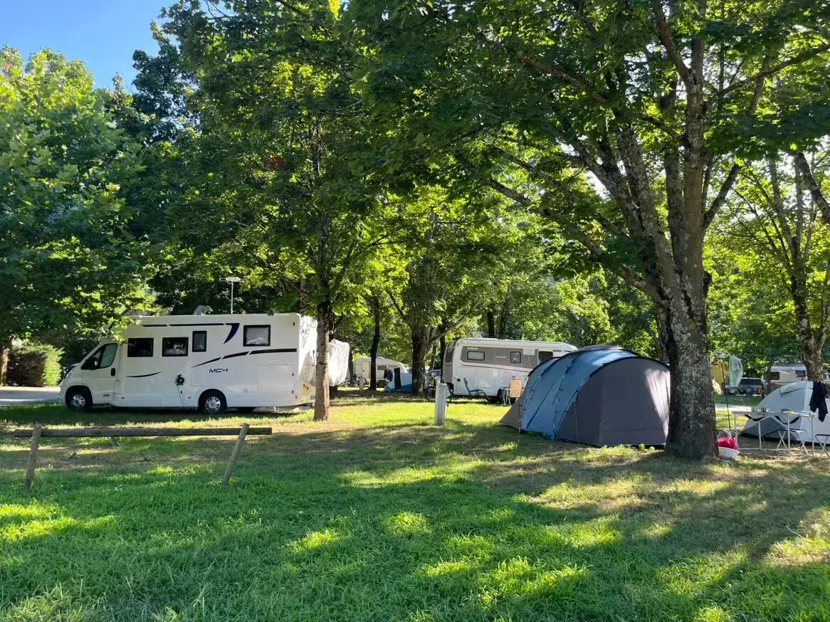 Camper staanplaats Camping Youpendi