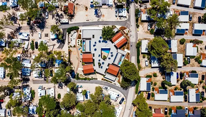 Camping Zaton Holiday Resort.