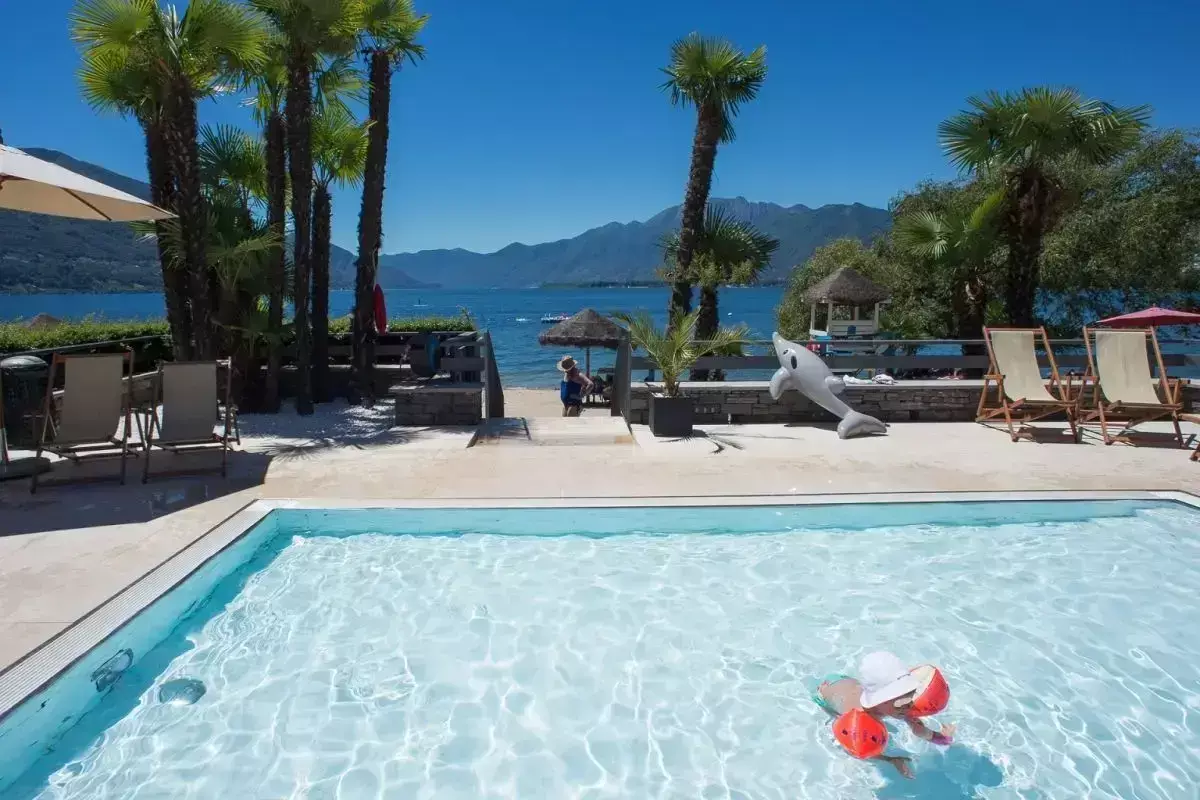 Schwimmbad Caravan Camping Miralago
