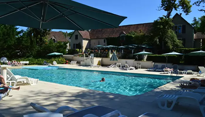 Château de Lacomté Country Club.