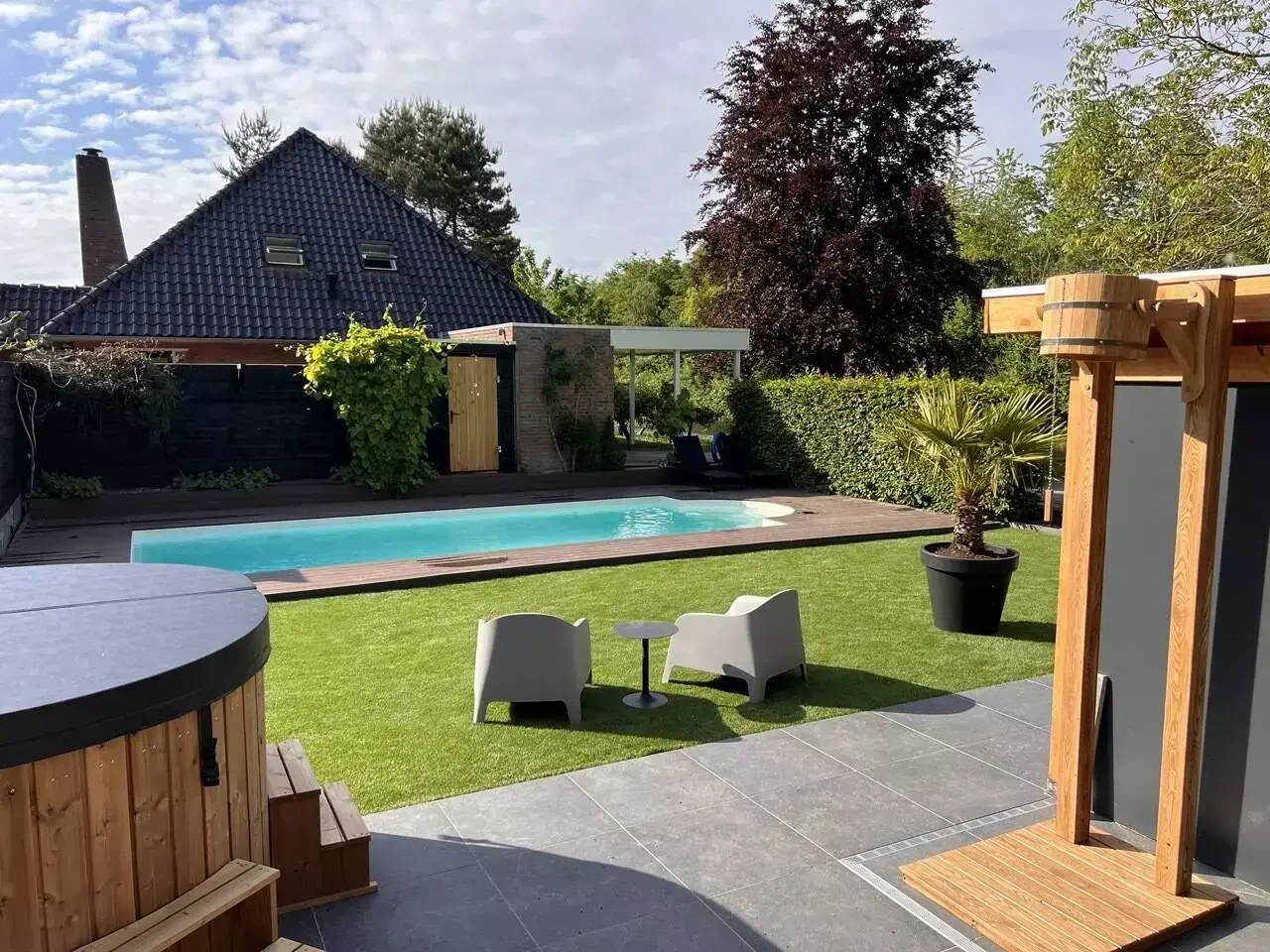 Schwimmbad De Glamping