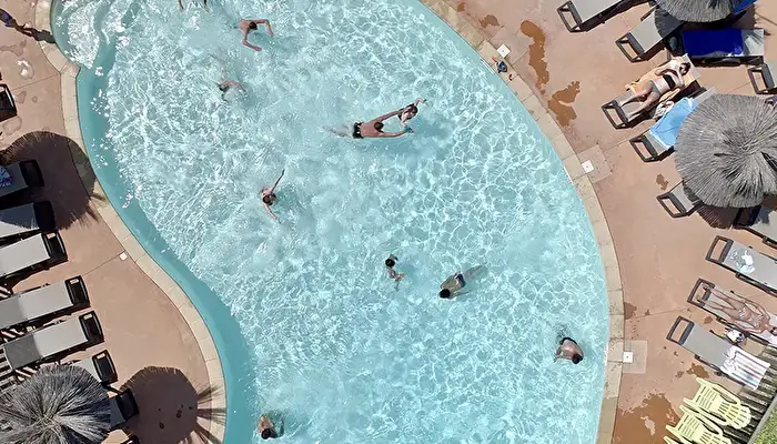 Flower Camping Saint Amand.