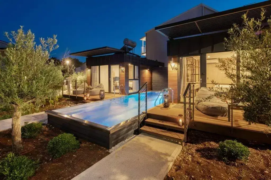 Glamping Gava Waterman Milna Resort
