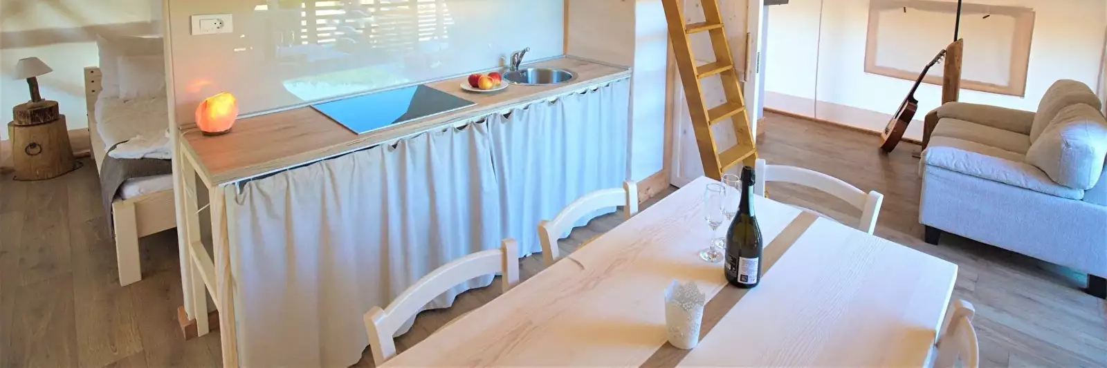 Interior cottage-bungalow Glamping Bio Terme