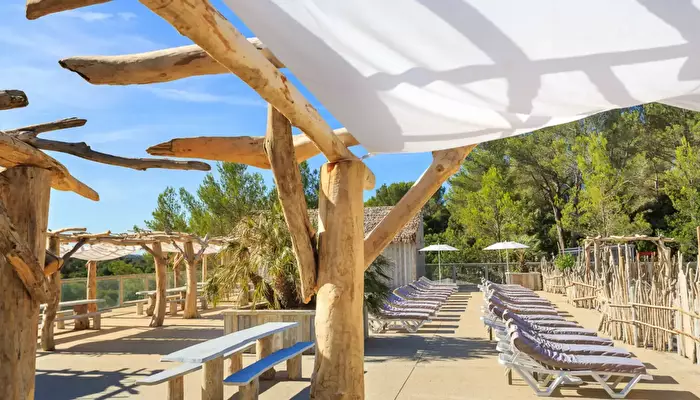 Holiday Green Resort & Camping