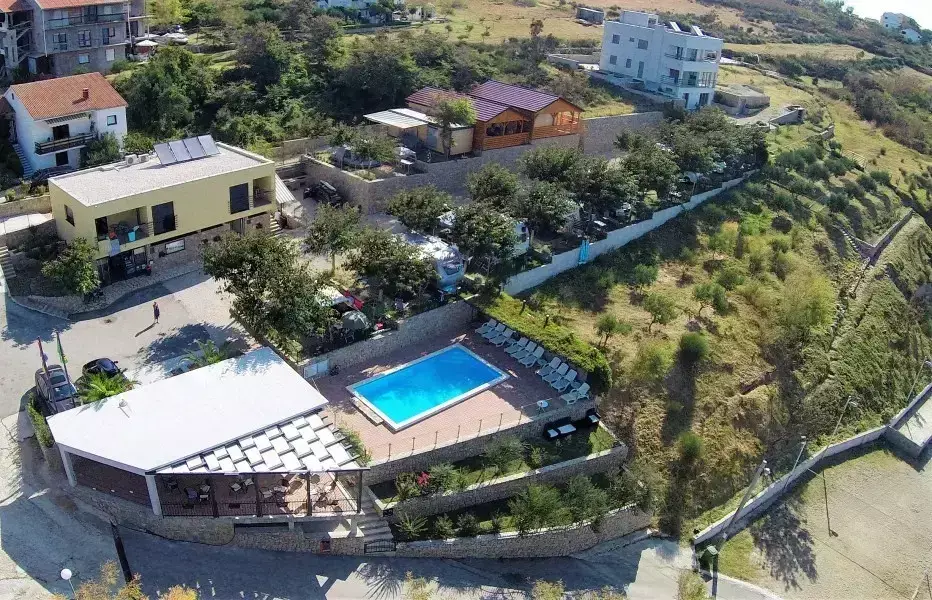 Pohled Hostel Camping Odmoree