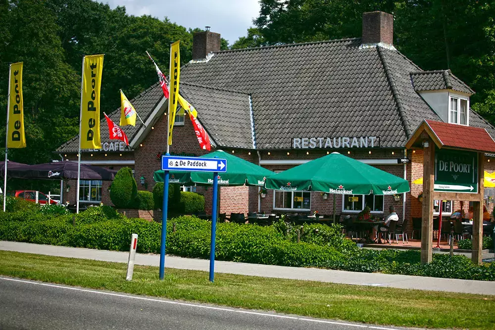 Entree Kampeer & Chaletpark De Paddock