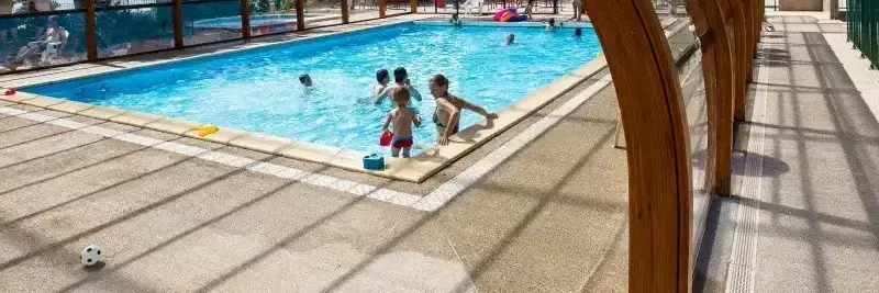 Hallenschwimmbad Les Chalets de la Vingeanne