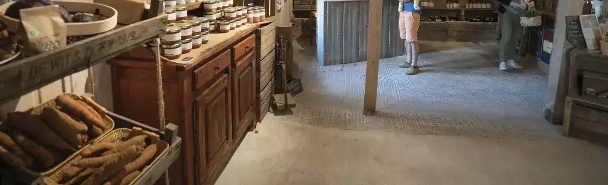 Boutique-supermarché L'Étable des Mauges en Anjou - Un Lit Au Pré