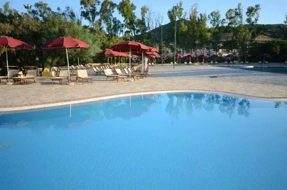 Basen Limone Beach Resort