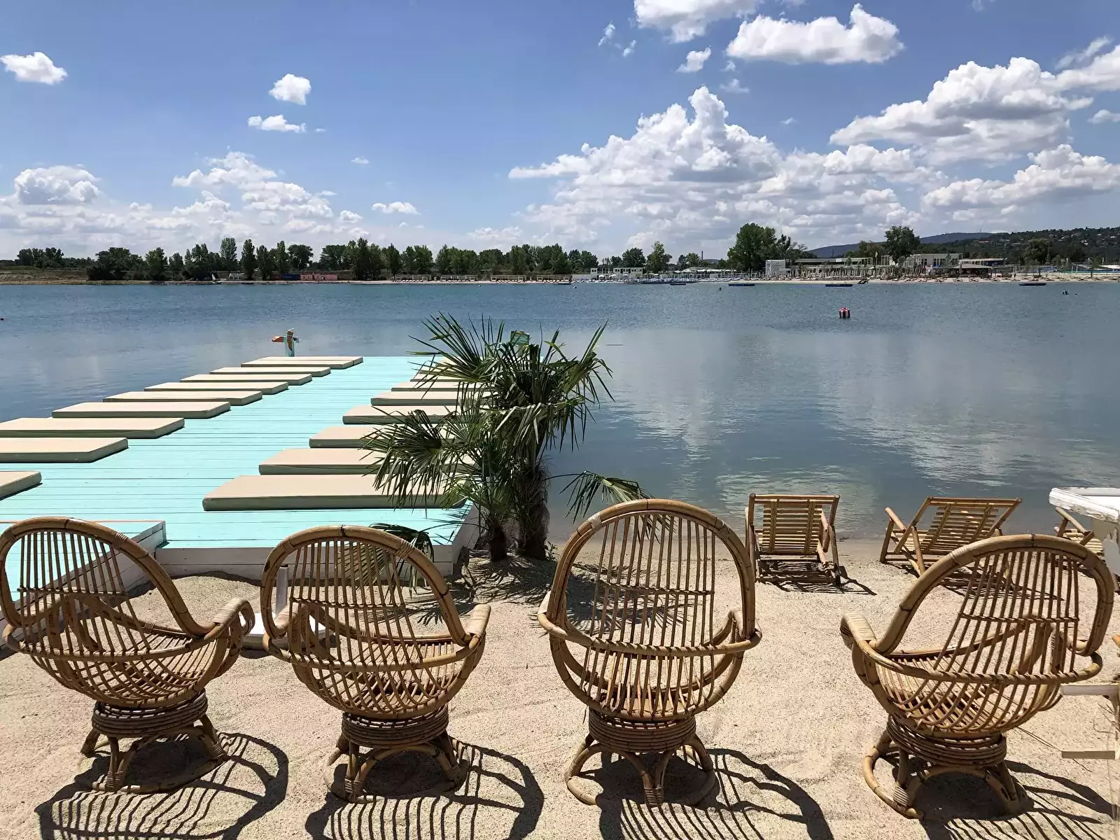 Jezero Lupa Beach