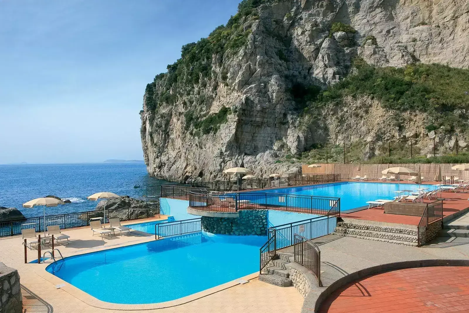 Swimming pool Maya Beach Resort