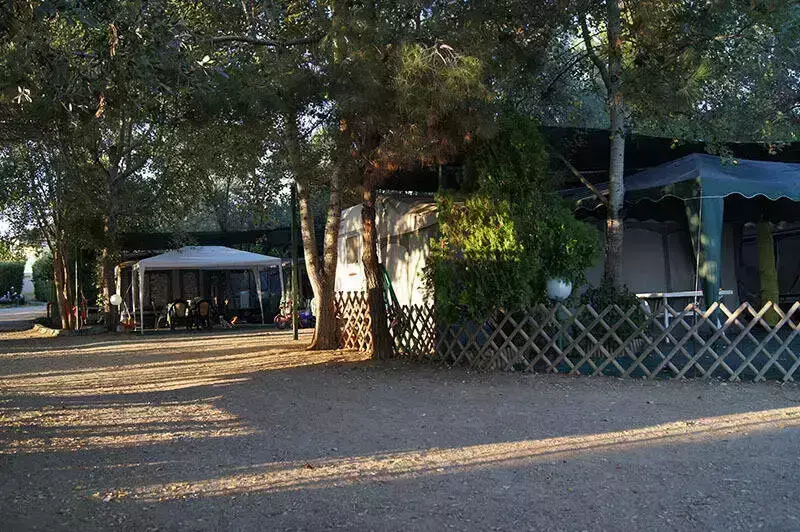General Milos Camping