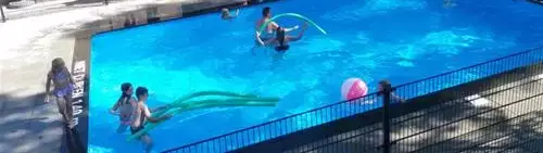 Piscina Mini-camping Uit & Thuis
