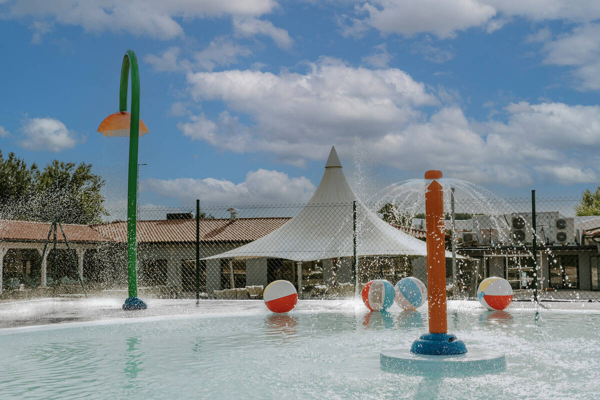 Natura Resorts La Rioja in Casalarreina, Spain (2023) | All campings on  